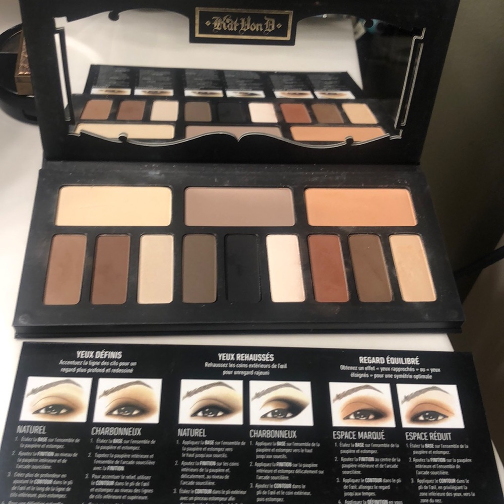 Kat Von D Shade And Light Eye Contour palette